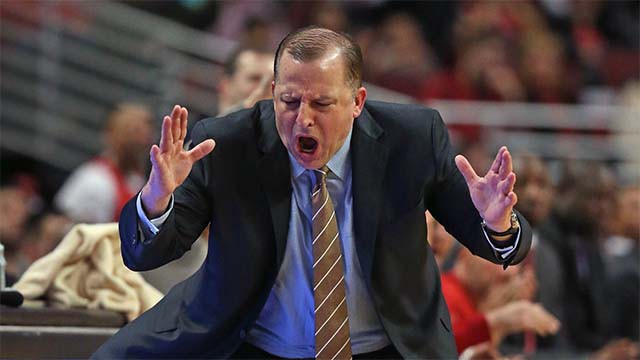 Thibodeau đã rất giận giữ với màn trình diễn tệ hại của Timberwolves ở những hiệp thi đấu thứ 3.