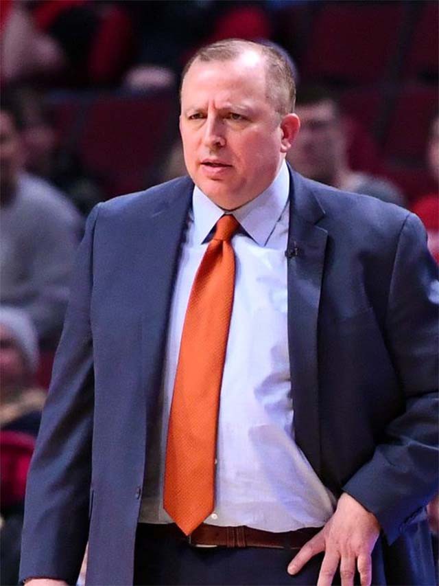 Huấn luyện viên Tom Thibodeau có lần trở lại thành phố Chicago đầy cảm xúc.