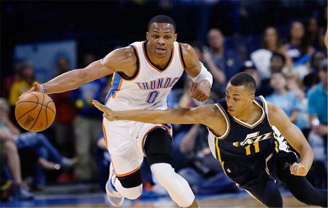 Fan Thunder đang mong Westbrook tiếp tục có triple-double.