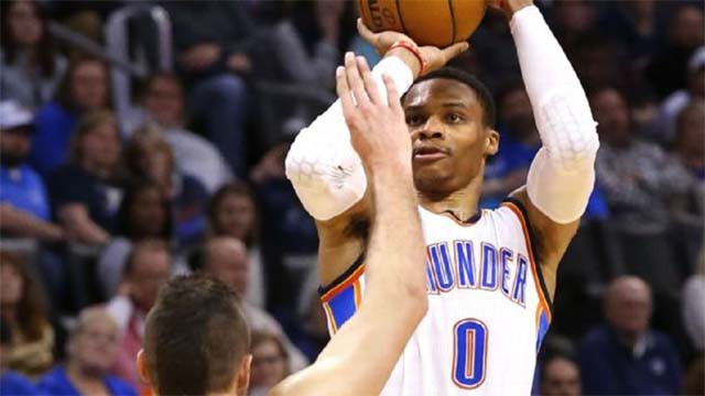 Westbrook ném 3 điểm tới 49 lần chỉ trong 4 game qua.