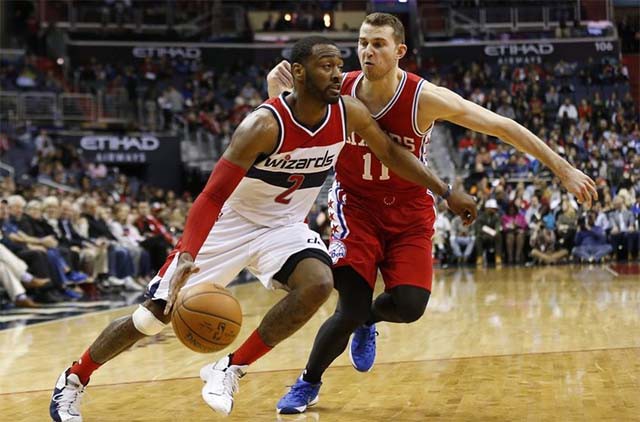 Sự trở lại của John Wall (2) chưa thể giúp Wizards vượt qua khủng hoảng.