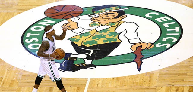 Boston Celtics là đội duy nhất ở NBA dùng mặt sân bằng gỗ cây sồi