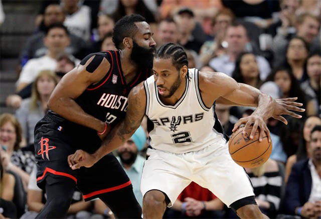 James Harden chỉ còn là bóng mờ khi đối mặt Kawhi Leonard 