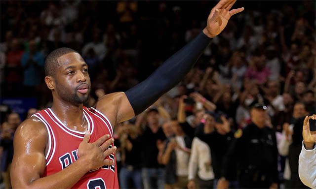 Vắng Wade, đội hình bộ 3 tái lập của Bulls đã sụp đổ.