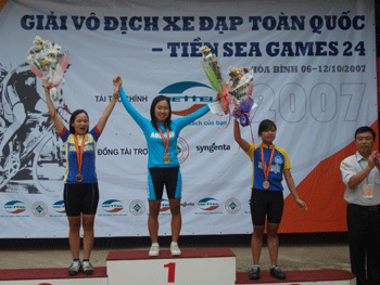 Nguyễn Thị Thanh Huyền - nữ hoàng xe đạp 4