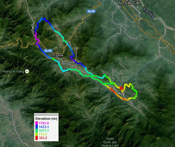Đường chạy cự li ''siêu marathon'' 100km tại Vietnam Mountain Marathon 2016 (Ảnh: VMM)