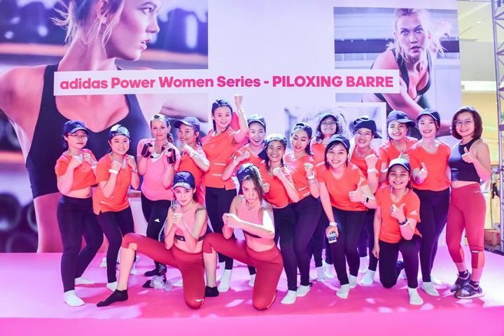 Những cô nàng xinh đẹp và yêu thích thể thao của showbiz Việt tham dự sự kiện
