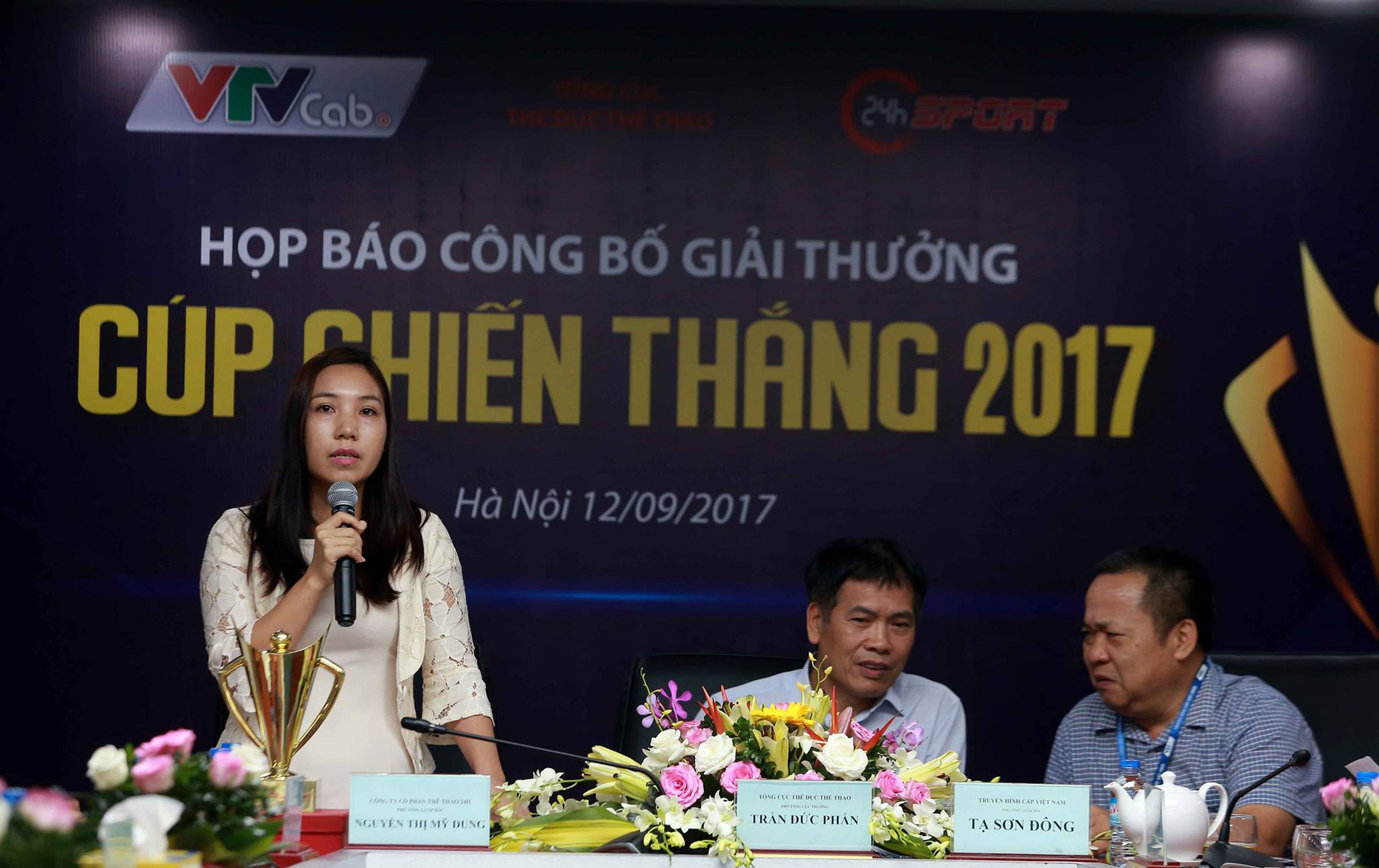 Bà Nguyễn Thị Mỹ Dung, Phó TGĐ Công ty cổ phần thể thao 24h (đơn vị chủ quản Webthethao.vn), đơn vị tổ chức Cúp Chiến thắng