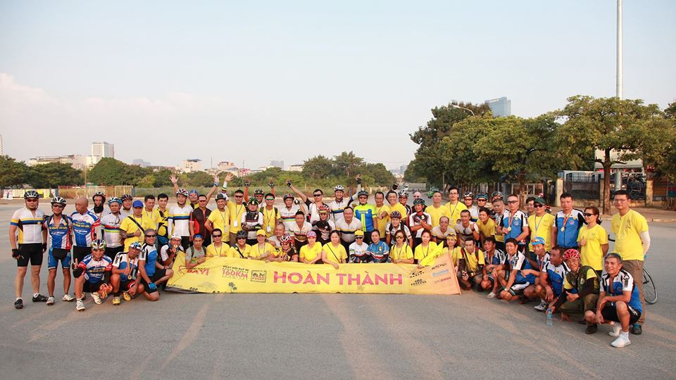 Đoàn đua kết thúc hành trình Hà Nội Gran Fondo 2016 sớm so với dự kiến của BTC hơn 1 giờ đồng hồ