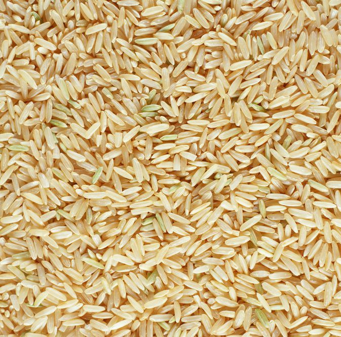Gạo lứt giàu chất dinh dưỡng hơn so với gạo trắng