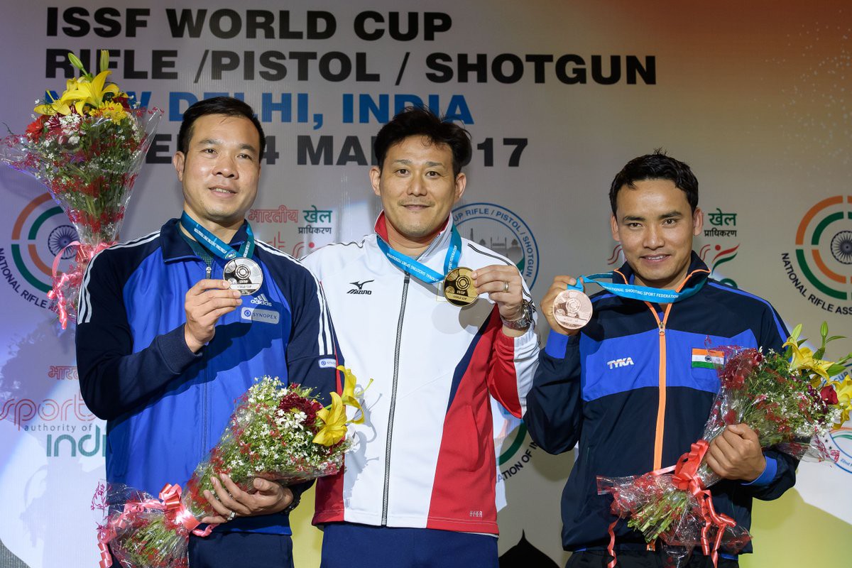 Hoàng Xuân với tấm HCB Cúp bắn súng Thế giới, 6 tháng sau tấm HCV Olympic 2016