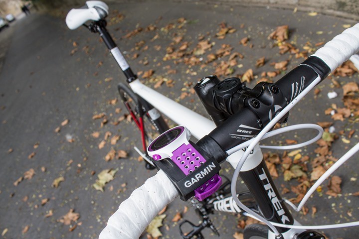 Garmin FR220 có thể ghi lại các thông số cơ bản khi đạp xe