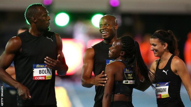 Đội trưởng Usain Bolt ăn mừng cùng team 4x100m sau khi về nhất