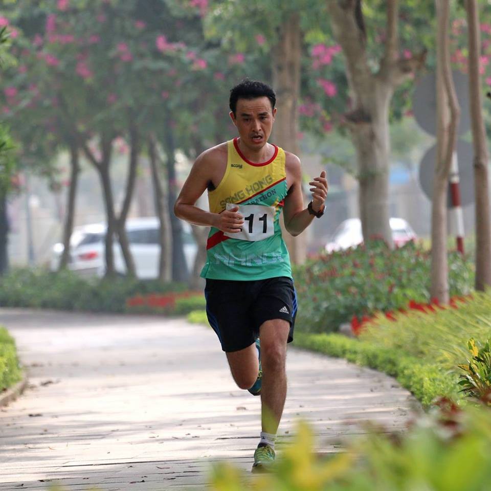 Vũ Quốc Tuấn tại giải chạy Song Hong Half Marathon