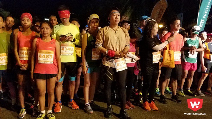 Mặc dù chạy thi cự ly dài 42km, nhiều VĐV vẫn thích hóa trang để chạy dù có thể nóng hơn, kém thoải mái hơn khi chạy. Cũng ở giải này, Philippines có rất nhiều VĐV rất mạnh tới từ team SevenEleven (áo hồng)