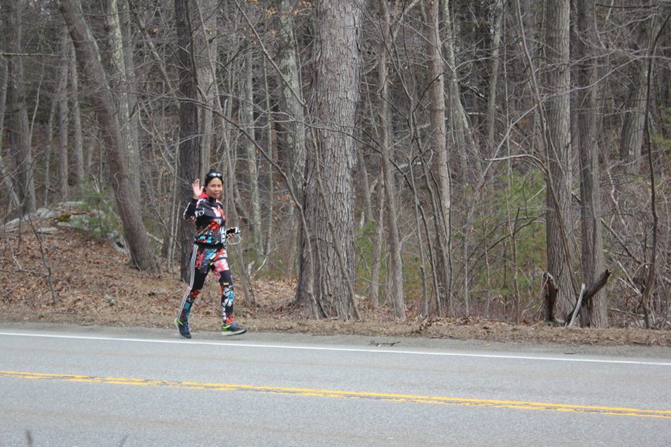 Trang Hạ thử đường chạy Boston Marathon