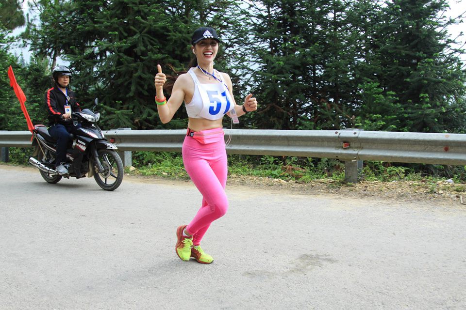 VĐV Trần Thị Hương mặc dù thi ba môn phối hợp Ironman 1 tuần sau đó ở Đà Nẵng nhưng cô vẫn tham gia vì tình yêu với Hà Giang và con đèo huyền thoại Mã Pí Lèng