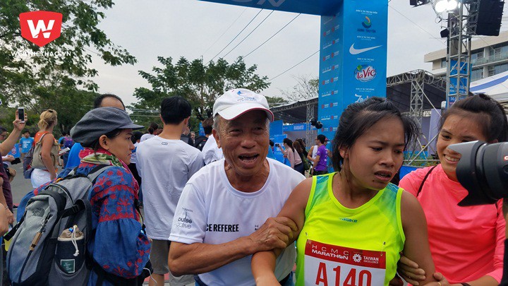 Học trò của HLV Bùi Lương giành giải Nhất 21km nam, nữ, 10km nữ và hạng 3 42km nữ