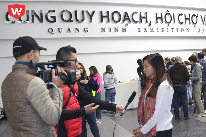 VĐV Nguyễn Thị Oanh trả lời phỏng vấn của PV Webthethao. Nhà vô địch SEA Games sẽ tham gia cự ly 10km