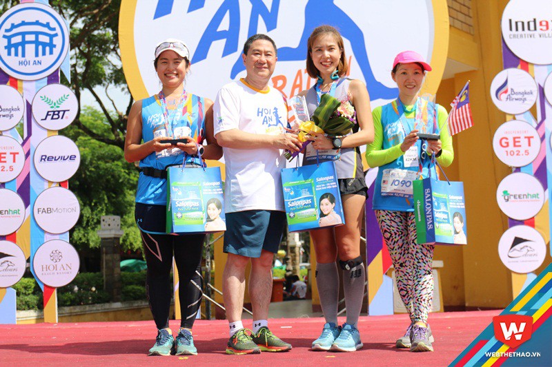 Các VĐV nữ 42km đạt giải đều là người nước ngoài