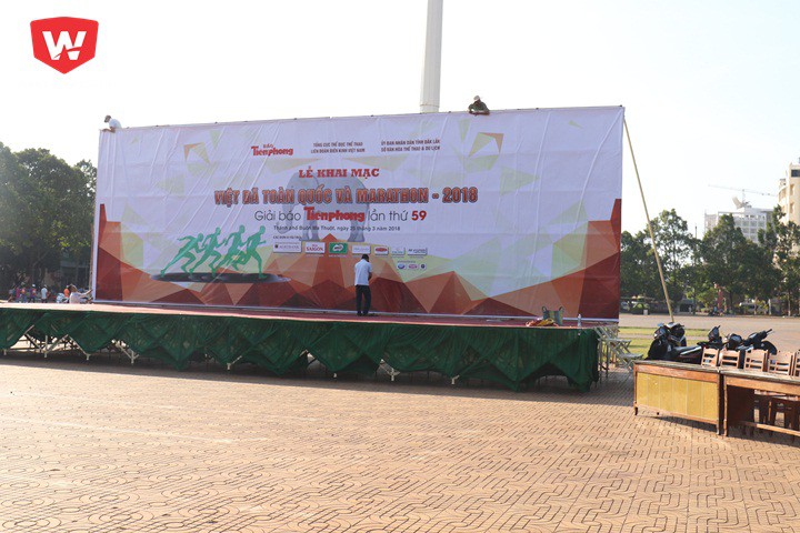 Địa điểm diễn ra lễ khai mạc giải Việt dã báo Tiền Phong được đặt ngay tại quảng trường 3/10