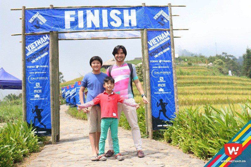 Cặp bố con nổi tiếng ''bố ơi mình đi đâu thế'' Minh Đỗ cũng sẽ lần đầu tiên chạy marathon địa hình để gây quỹ hiếu học BFF