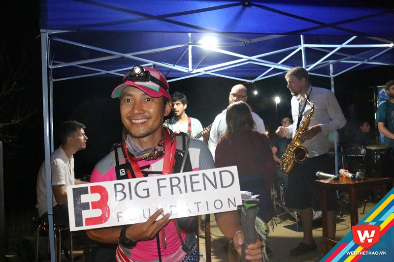 Đinh Tiến Đạt chinh phục 70km vượt núi Sa Pa để gây quỹ ủng hộ sinh viên hiếu học Big Friend Foundation ''Con người cần có giáo dục''