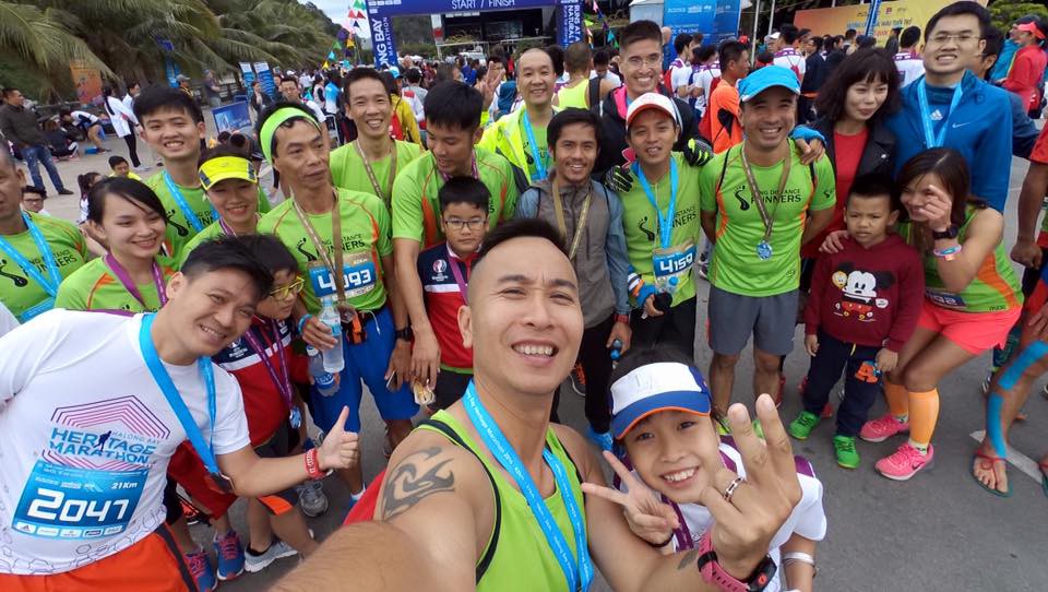 Anh Tô Hiếu Trung tại giải chạy Halong Bay Heritage Marathon 2016. Ảnh: NVCC