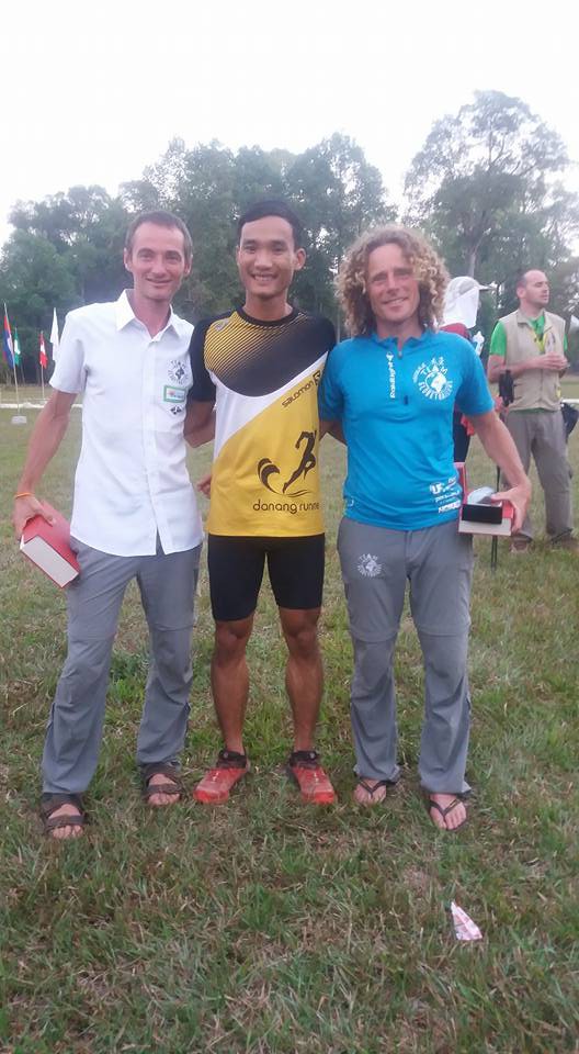 Duy Quang cùng 2 ngôi sao của giải Christophe Le Saux và Antoine Guillon