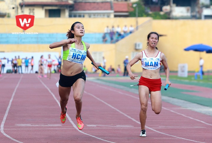 Lê Tú Chinh bứt phá trong lượt chạy cuối cùng giúp Tp.HCM vượt qua Hà Nội giành HCV 4x100m