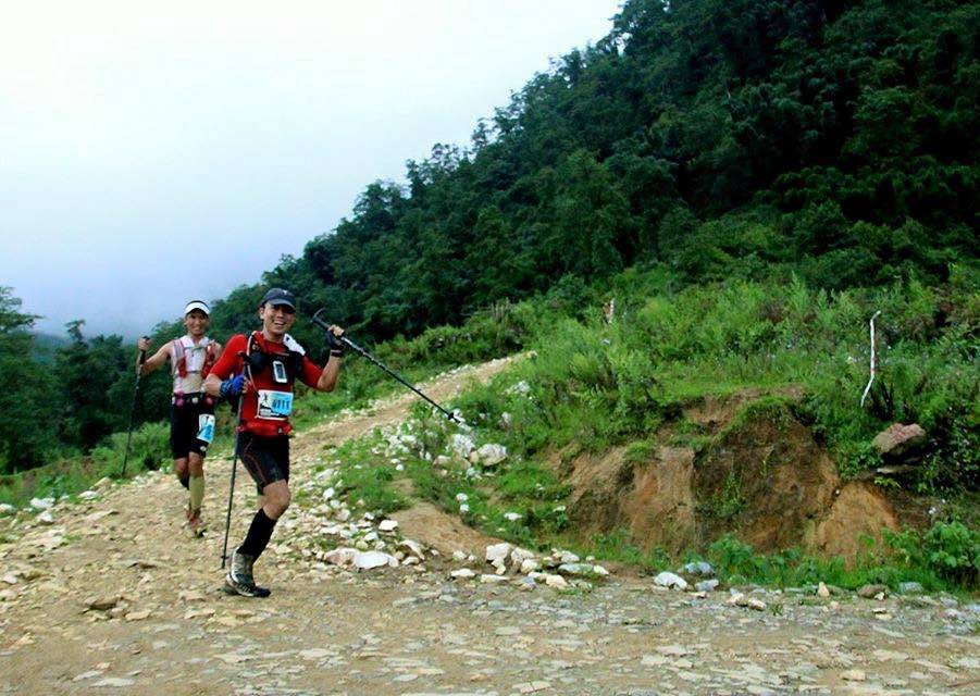 Anh Phạm Thúc Trương Lương trên đường chạy cự ly 70km giải VMM 2015