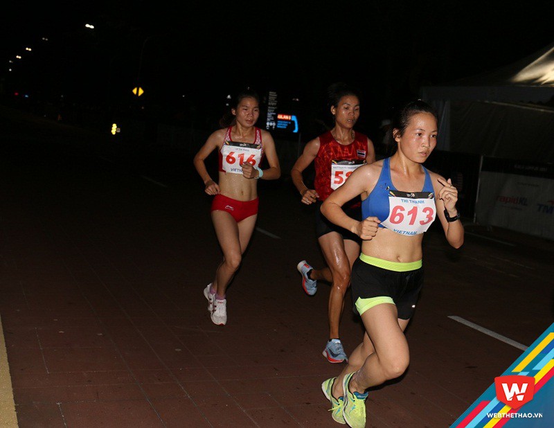 Nhóm marathon nữ