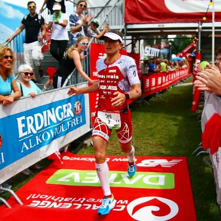 Cyril Viennot (Pháp), ĐKVĐ Ironman 70.3 Vietnam 2016 về đích thứ 4. Ảnh: Challenge Roth