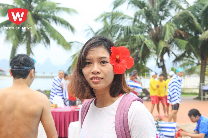 Trong lúc các VĐV nữ tập bơi, HLV Nguyễn Thu Trang cũng tranh thủ điệu. Trước đây, Thu Trang từng là lứa VĐV đầu tiên được đào tạo ba môn phối hợp tại Philippines. Đáng tiếc về sau, Việt Nam không duy trì đội tuyển ba môn phối hợp.