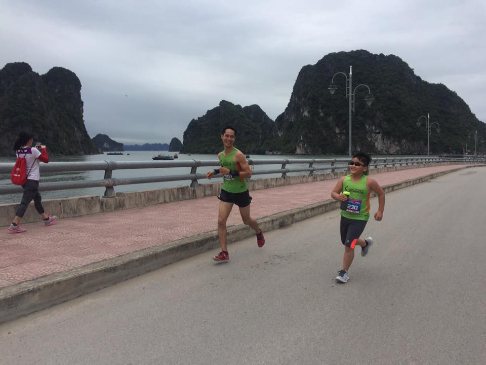 Chí Minh quay lại chạy cùng thần tượng Cao Ngọc Hà, Á quân cự ly 100km giải VMM 2016