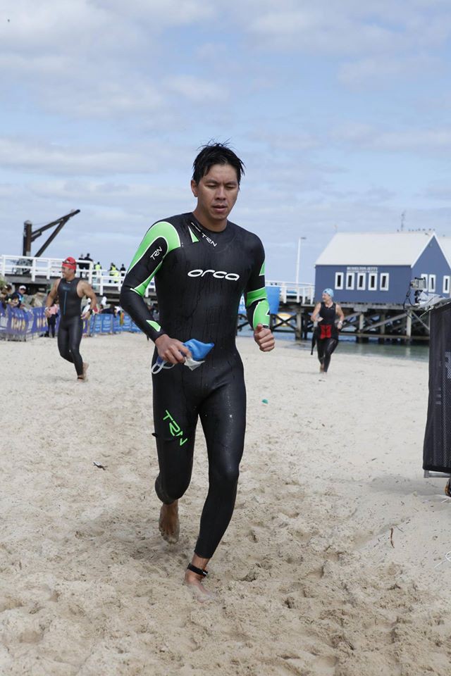 VĐV Đỗ Khắc Cường, 1 trong 2 người Việt Nam hoàn thành giải Ironman Western Australia 2016