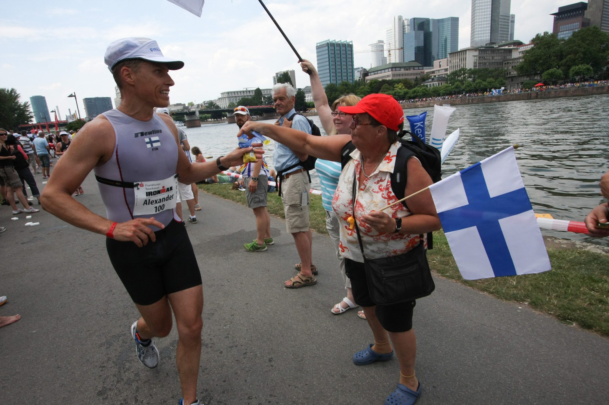 Cựu Thủ tướng Phần Lan Alexander Stubb từng thi đấu nhiều giải Ironman: Frankfurt, 