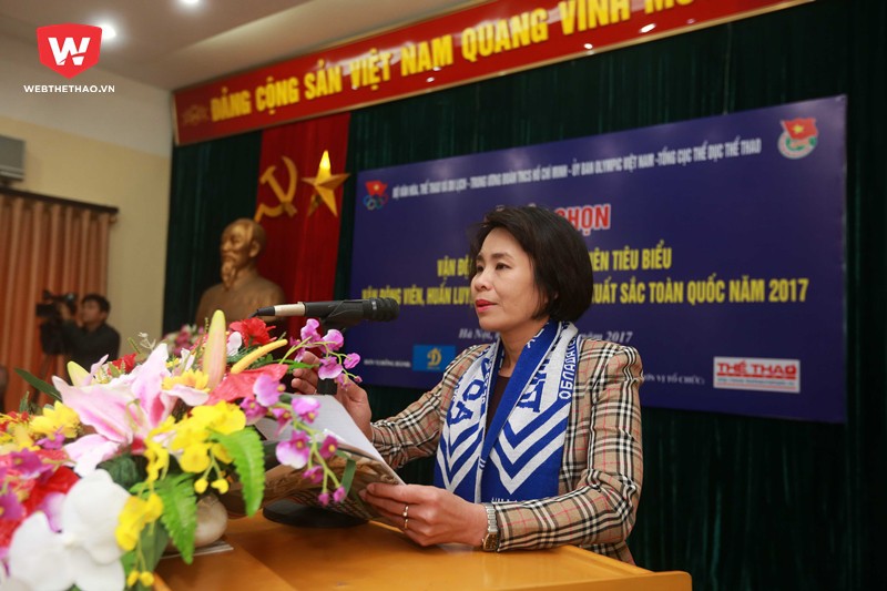 Bà Lê Thị Hoàng Yến, Phó Tổng cục trưởng Tổng cục TDTT phát biểu tại buổi họp báo