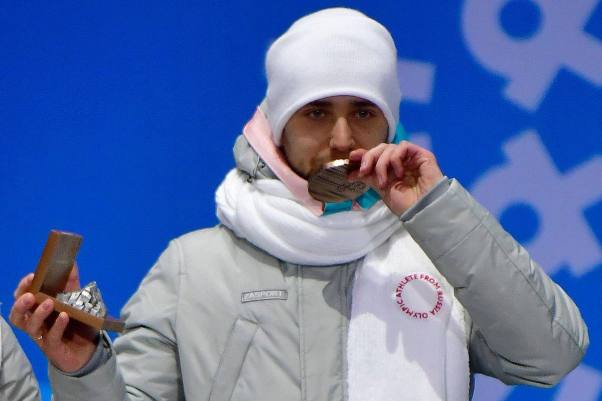 Krushelnitsky phải trả lại tấm HCĐ môn curling Nga vì dương tính doping