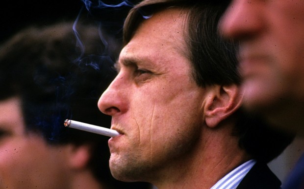 Cruyff ung thư phổi vì thuốc lá