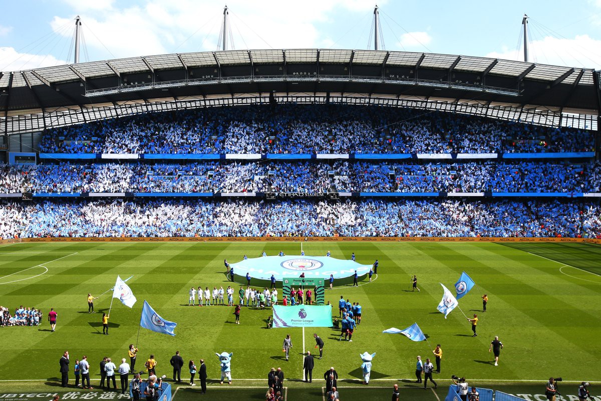 Manchester City có lễ đăng quang trên sân nhà Etihad