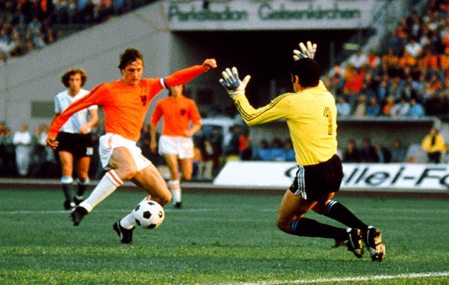 Khoảnh khắc ma thuật của Johan Cruff tại World Cup 1974