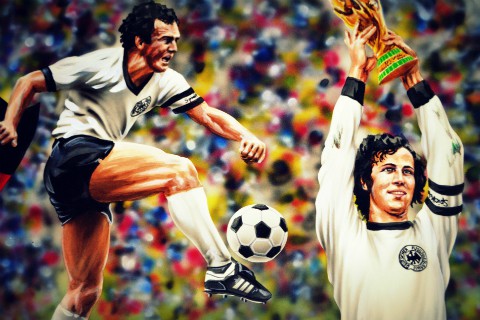 Hình ảnh Beckenbauer là người thứ 2 trong lịch sử World Cup lên ngôi vô địch với tư cách cầu thủ và HLV.
