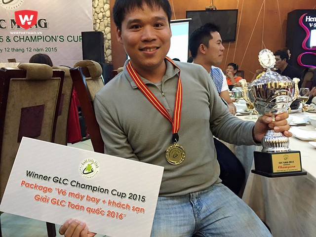 Trước đó, trong giải golf FLC Champion Cup 2015, golfer đến từ giải Hà Nội đã giành được chức vô địch nhưng chỉ trong pham vi bảng đấu 