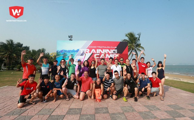 Đảo Tuần Châu (Hạ Long) xinh đẹp chào đón hơn 30 runner về tham dự Halong Training Camp 2018 (HTC 2018) trong đó hầu hết mọi người vừa mới tham dự LDR Half Marathon vào buổi sáng. 