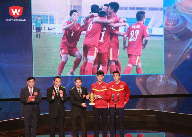 Đội tuyển U19 Việt Nam đã xuất sắc vượt qua ĐT Futsal Việt Nam và ĐT bóng đá nữ Việt Nam để đoạt cúp cho hạng mục ''Đội tuyển của năm'' với thành tích vượt qua tứ kết VCK U21 châu Á.