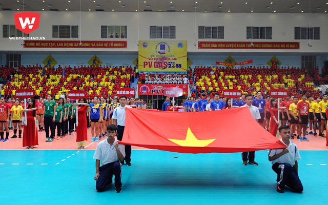 Lễ khai mạc giải Vô địch bóng chuyền Quốc Gia - PV Gas 2018 được tổ chức tại NTĐ Gia Lâm (Hà Nôi - nơi diễn ra các trận bảng B).