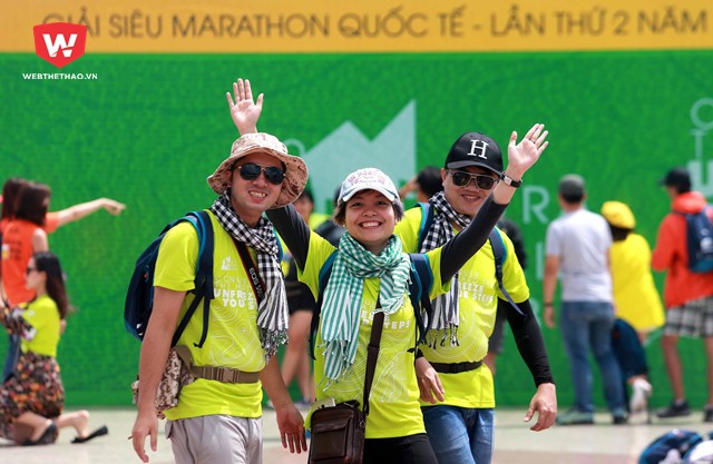 Bất chấp thời tiết mưa nắng thất thường, hàng ngàn runner từ khắp mọi mơi đã đổ về Quảng trường Lâm Viên...