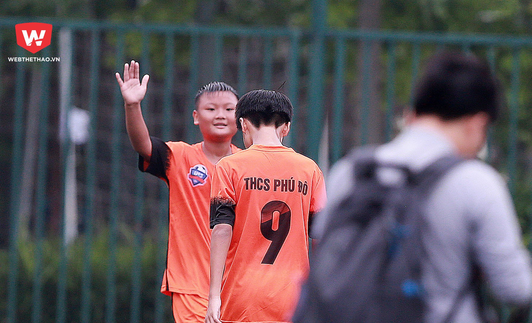 Để khi những Đào Huy, Thành Công...liên tục ghi bàn giành chiến thắng 3-0 trước đối thủ đến từ Đà Nẵng...