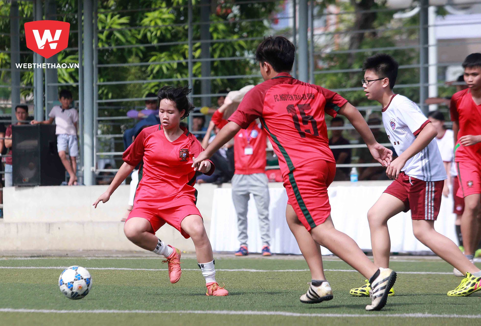 Đặc biệt, vòng loại đã xuất hiện Phương Nguyên - nữ cầu thủ duy nhất tham dự trong màu áo của đội trường THCS Nguyễn Trãi - Ba Đình...